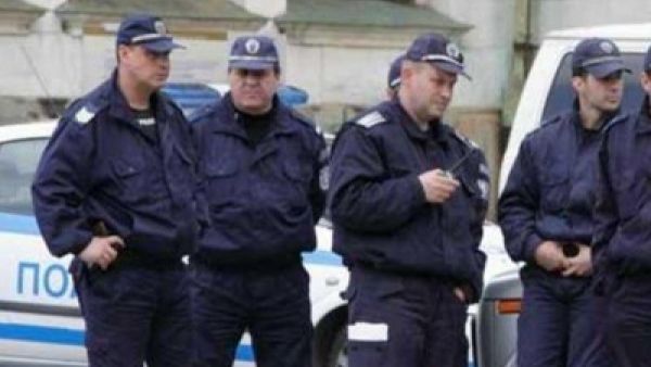 عناصر من الامن البلغاري