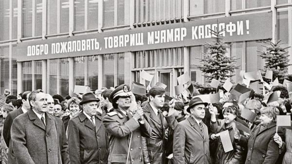 الزعيم الليبي الراحل معمر القذافي خلال زيارته للاتحاد السوفيتي سابقا