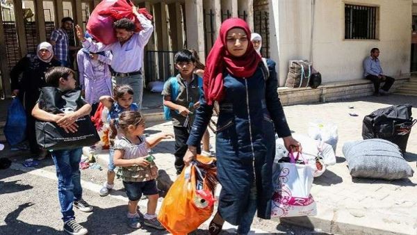 تسجل حركة العودة عبر معبر "نصيب" أكبر نشاط بين بوابات العبور السورية للعائدين