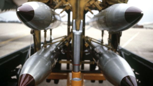 وجود أكثر من 200 قنبلة نووية أمريكية في الدول الأوروبية