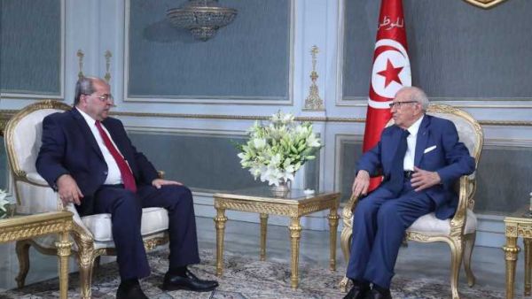 رئيس الجمهورية التونسية الباجي السبسي والنائب د. احمد الطيبي