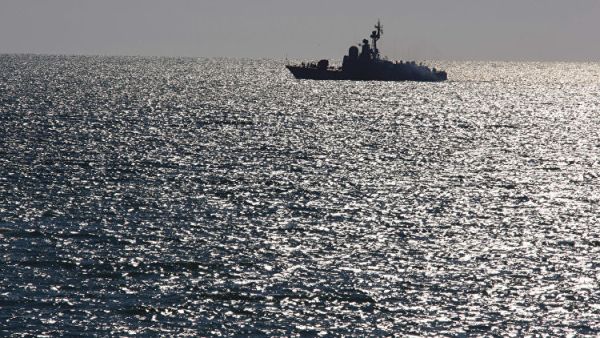 إطلاق سراح سبعة بحارة روس ومواطن أوكراني كانوا محتجزين لدى قراصنة نيجيريين