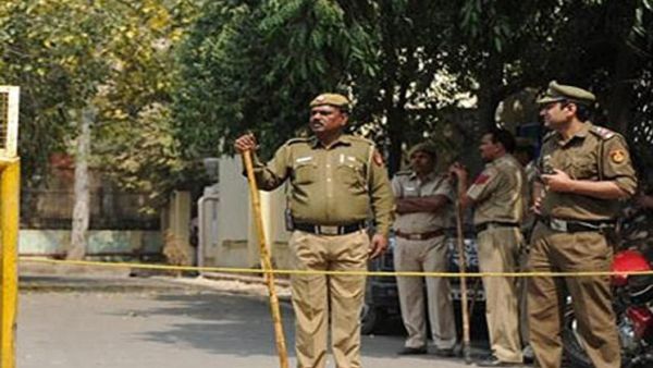 سقوط حافلة كانت مسرعة، في نهر سريع الجريان بإقليم كشمير