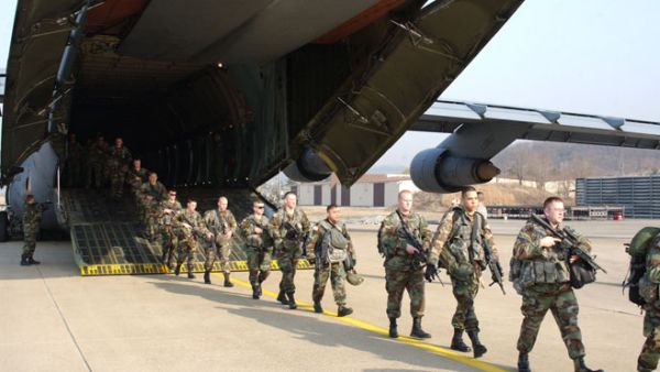 حداد لمدة 30 يوما، في القواعد الاميركية في جزيرة أوكيناوا