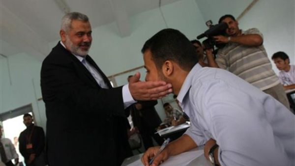 اشادة بحقوق الانسان الفلسطيني 