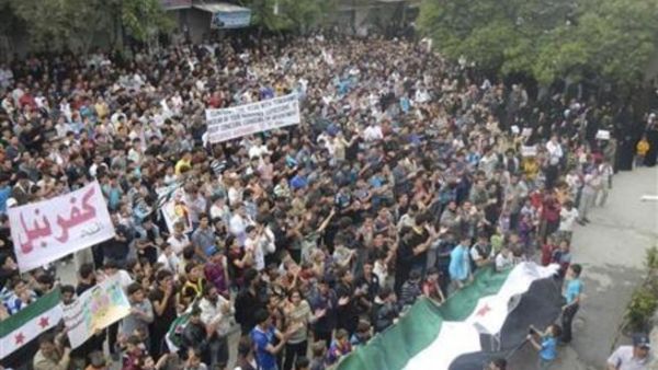 سوريون يتظاهرون في كفر نبل قرب ادلب
 سوريون يتظاهرون في كفر نبل قرب ادلب