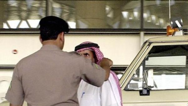 خلال العام 2009 استخدمت السلطات مجموعة واسعة من التدابير القمعية لمنع حرية التعبير