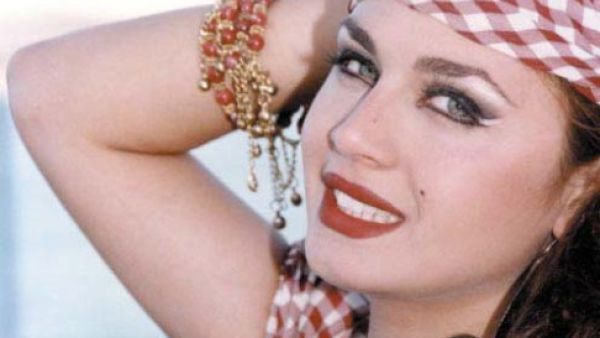 Nicole made that bandana a must-have fashion item. (3arabionline.com)