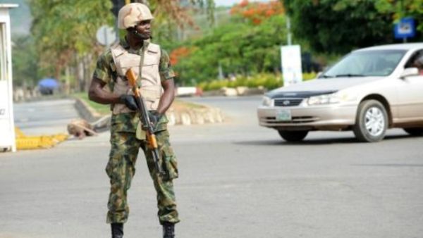 جندي نيجيري في ابوجا
