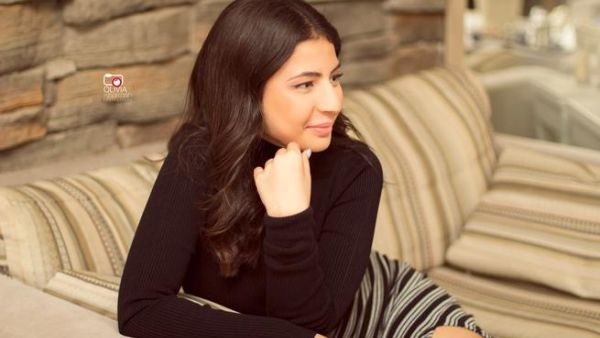 Internet sensation Noel Kharman returns with a new mashup following her Adele 'Hello' cover success. (Facebook)
