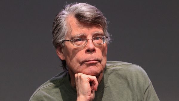 Celebrity American horror author lauds Israeli award-winning TV series as "all killer and no filler." (Facebook)