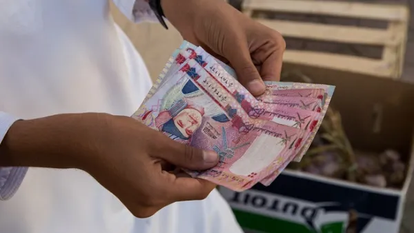 For the first time since 1986, Oman’s remittance inflows this year is projected to reach $40 million, according to a World Bank report. (File photo)
