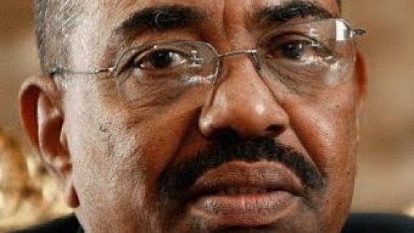 تقدر الأمم المتحدة عدد القتلى بـ300 الف، فضلاً عن 2،5 مليون نازح