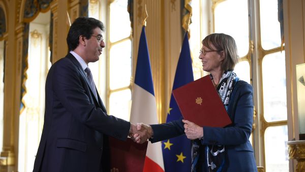 اتفاقية سعودية - فرنسية لإنشاء أوركسترا ودار للأوبرا
