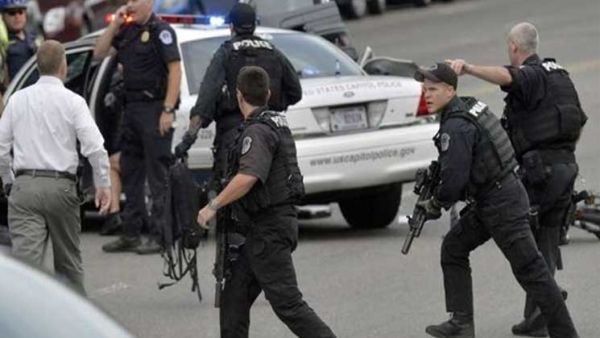 مسلحا أطلق النار على محقق للشرطة