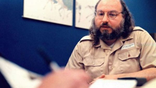 بولارد قبل دخوله السجن 