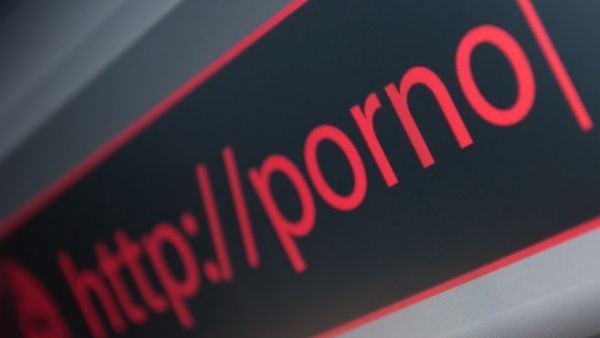 الحمله ضد الحسابات الاباحيه