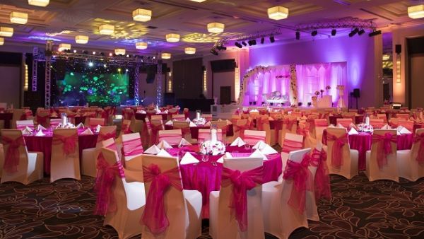 Boasting the most breath-taking beach front setting of the vibrant Arabian Gulf, Rixos Bab Al Bahr is a spectacular wedding destination.
