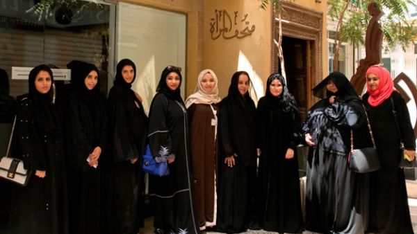 خلال الحدث خلال الحدث