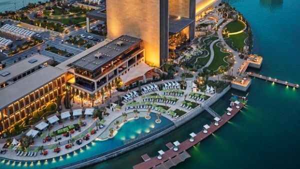 Visitors to the Hotel can look forward to spending a memorable day with their loved one in the embrace of breath-taking views of the Manama city and the Arabian Gulf.