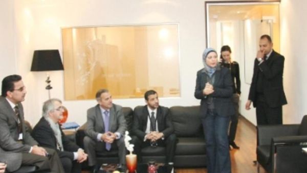 خلال الحدث