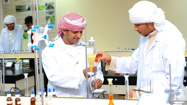 خلال الحدث