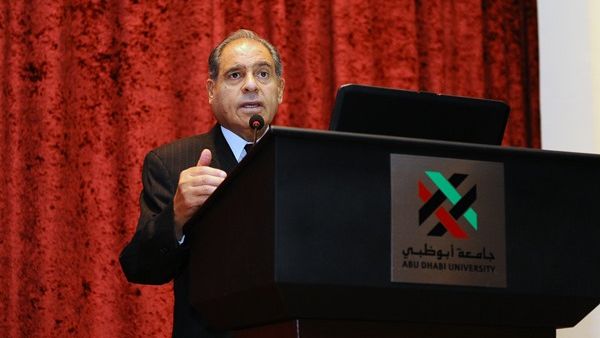 الدكتور نبيل إبراهيم مدير جامعة أبوظبي الدكتور نبيل إبراهيم مدير جامعة أبوظبي