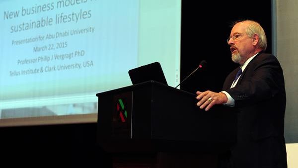 Dr. Phlip Vergragt during his presentation