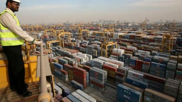 The UAE’s position as a key import and re-export hub, has seen its ports in Dubai, Abu Dhabi, Sharjah, Fujairah and others handling increasing amounts of container traffic, as demand for goods and services throughout the region rises The UAE’s position as a key import and re-export hub, has seen its ports in Dubai, Abu Dhabi, Sharjah, Fujairah and others handling increasing amounts of container traffic, as demand for goods and services throughout the region rises