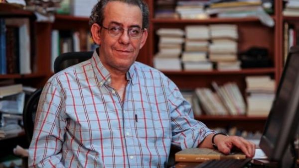 عباس التونسي، أستاذ محاضر في جامعة جورجتاون في قطر