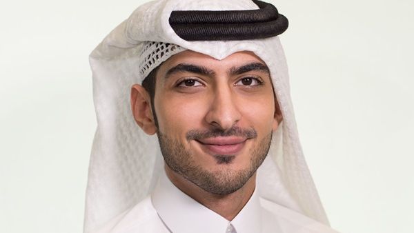 علي الأنصاري، خريج برنامج الجسر الأكاديمي في عام 2006 علي الأنصاري، خريج برنامج الجسر الأكاديمي في عام 2006