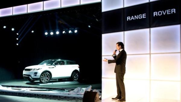 Ali Mostafa with the Range Rover Evoque Ali Mostafa with the Range Rover Evoque