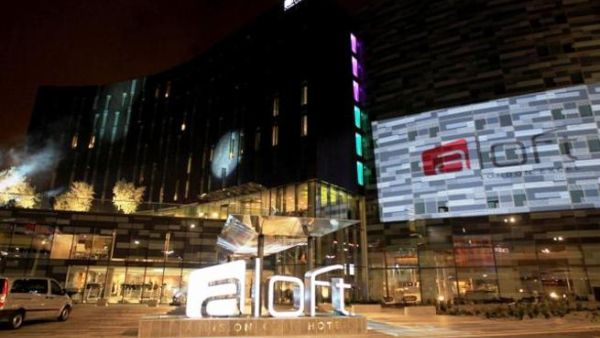 Aloft London Excel exterior