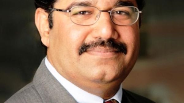 ألوك موهان، المدير الجديد لوحدة الأعمال