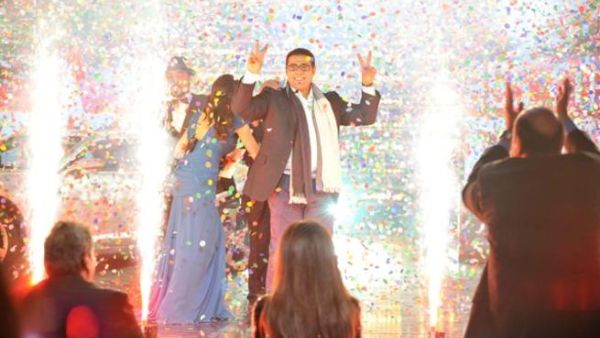 عمرو قطامش يخطف الأنظار بشعره الحلمنتيشي ويفوز باللقب عمرو قطامش يخطف الأنظار بشعره الحلمنتيشي ويفوز باللقب