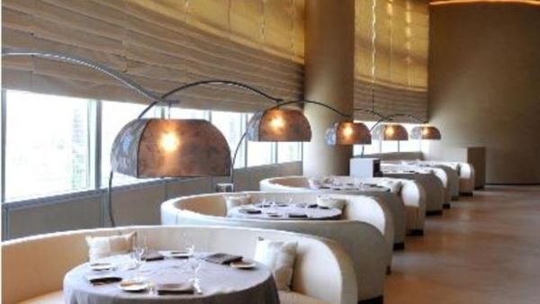 Armani Hotel Dubai, Ristorante