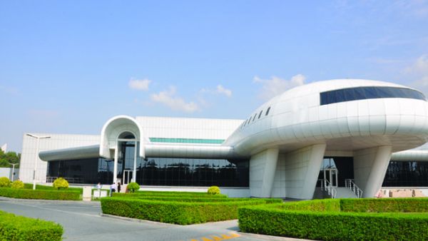 كلية الإمارات للطيران كلية الإمارات للطيران