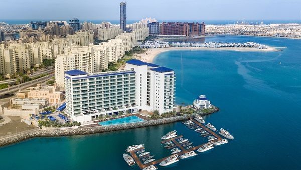 Azure Residences Marina.
Azure Residences Marina.