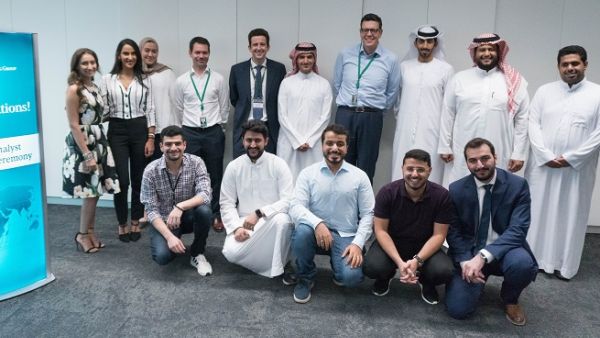 The development program is highly attractive to the best-performing graduates of the region.