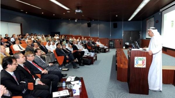 خلال المنتدى في جامعة خليفة