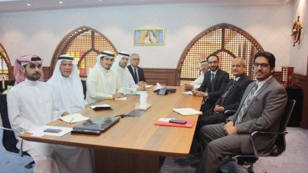 خلال الاجتماع، ناقش سعادة الشيخ خالد بن حمود آل خليفة  والدكتور ابراهيم جناحي الخطة الاستراتيجية للهيئة التي تهدف على ترويج وترسيخ الهوية السياحية البحرينية من خلال استقطاب الفعاليات والمؤتمرات المختلفة.