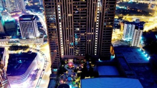 Berjaya Times Square Hotel, Kuala Lumpur at night