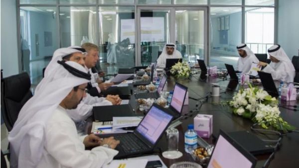 خلال اجتماع اللجنة التنفيذية لمجلس أمناء جامعة خليفة