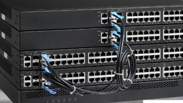 عائلة سويتشات Brocade ICX