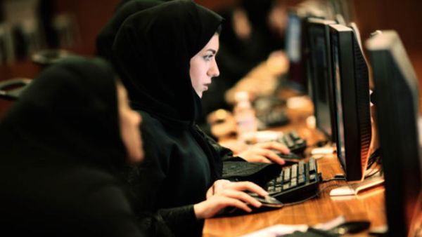 برنامج علوم الحاسوب للنساء في قطر برنامج علوم الحاسوب للنساء في قطر