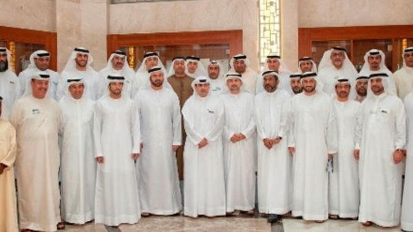 His Highness Sheikh Hamdan Bin Mohammed with DED employees His Highness Sheikh Hamdan Bin Mohammed with DED employees