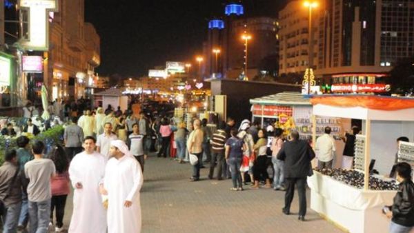 شارع الرقة خلال مهرجان دبي للتسوق