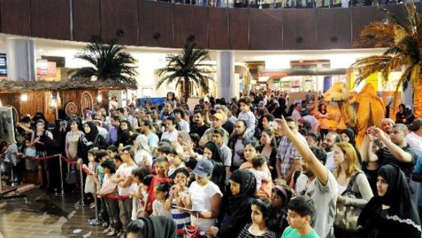 الأطفال يشاركون بفعالية من بلادي.. الإمارات 