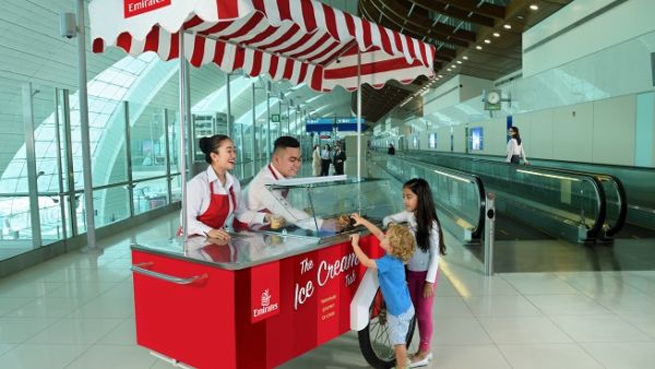 Emirates is serving complimentary ice cream to all its customers at Dubai International Airport.