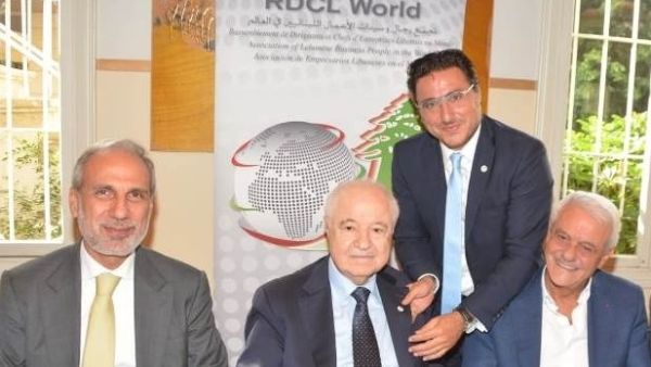 أعرب الدكتور أبوغزاله عن اعتزاه بالانضمام إلى التجمع لافتا إلى أنه سيبذل ما بوسعه لمساعدة الاقتصاد اللبناني.